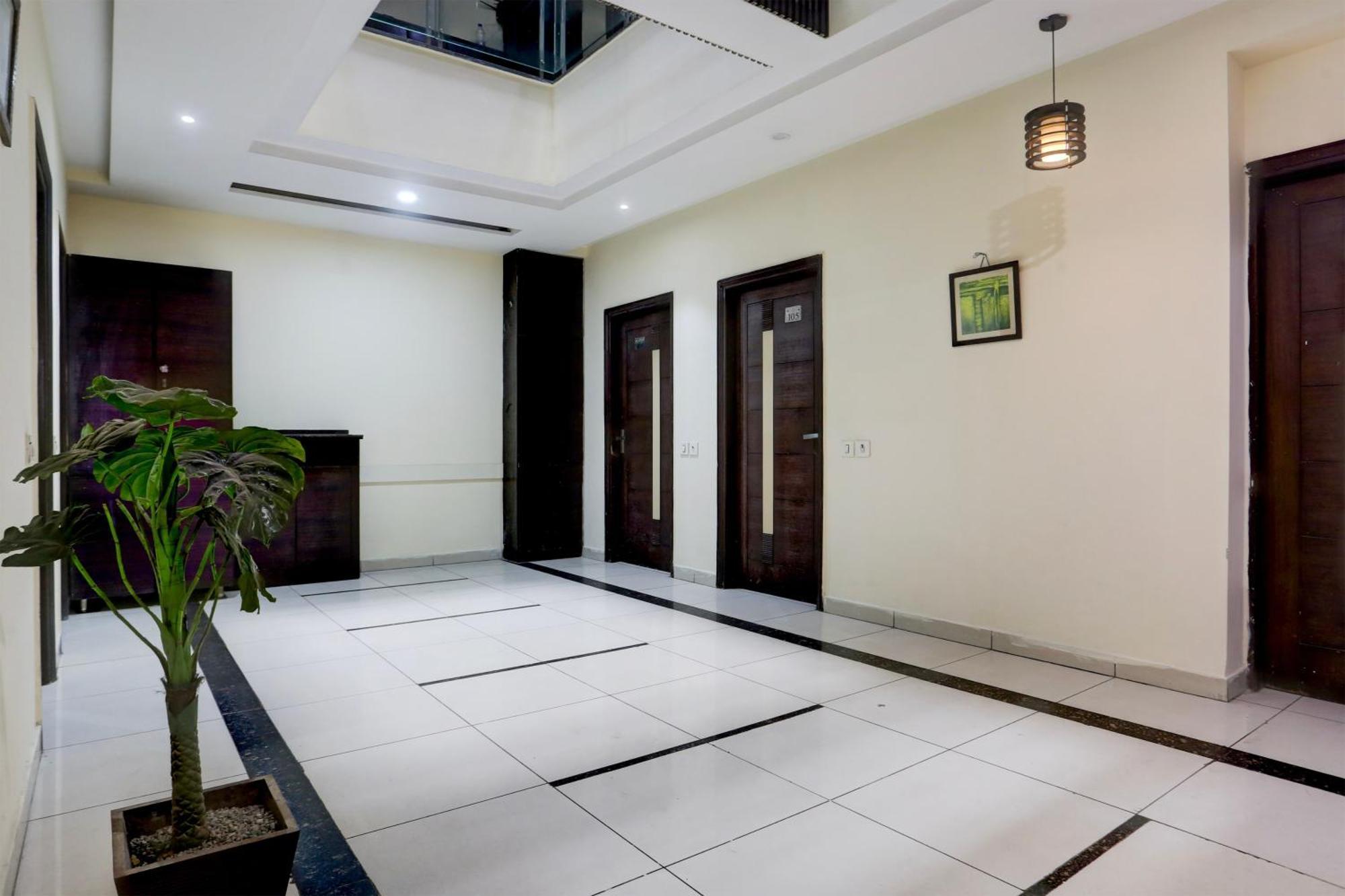 Super Collection O Railway Station Road Near Clock Tower Hotel Ludhiana Exterior foto